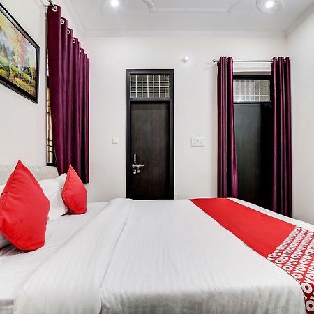 Oyo 38208 Hotel Prakash Kunj Lucknow Buitenkant foto