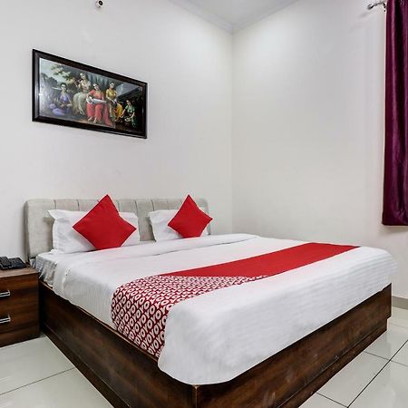 Oyo 38208 Hotel Prakash Kunj Lucknow Buitenkant foto
