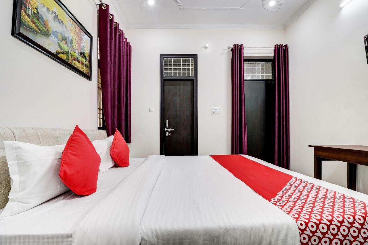 Oyo 38208 Hotel Prakash Kunj Lucknow Buitenkant foto