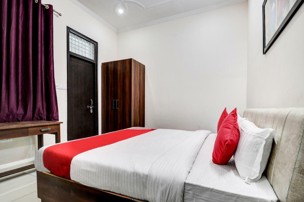 Oyo 38208 Hotel Prakash Kunj Lucknow Buitenkant foto
