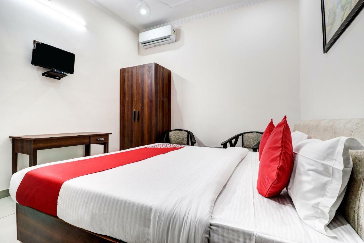 Oyo 38208 Hotel Prakash Kunj Lucknow Buitenkant foto