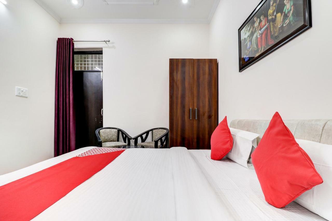 Oyo 38208 Hotel Prakash Kunj Lucknow Buitenkant foto